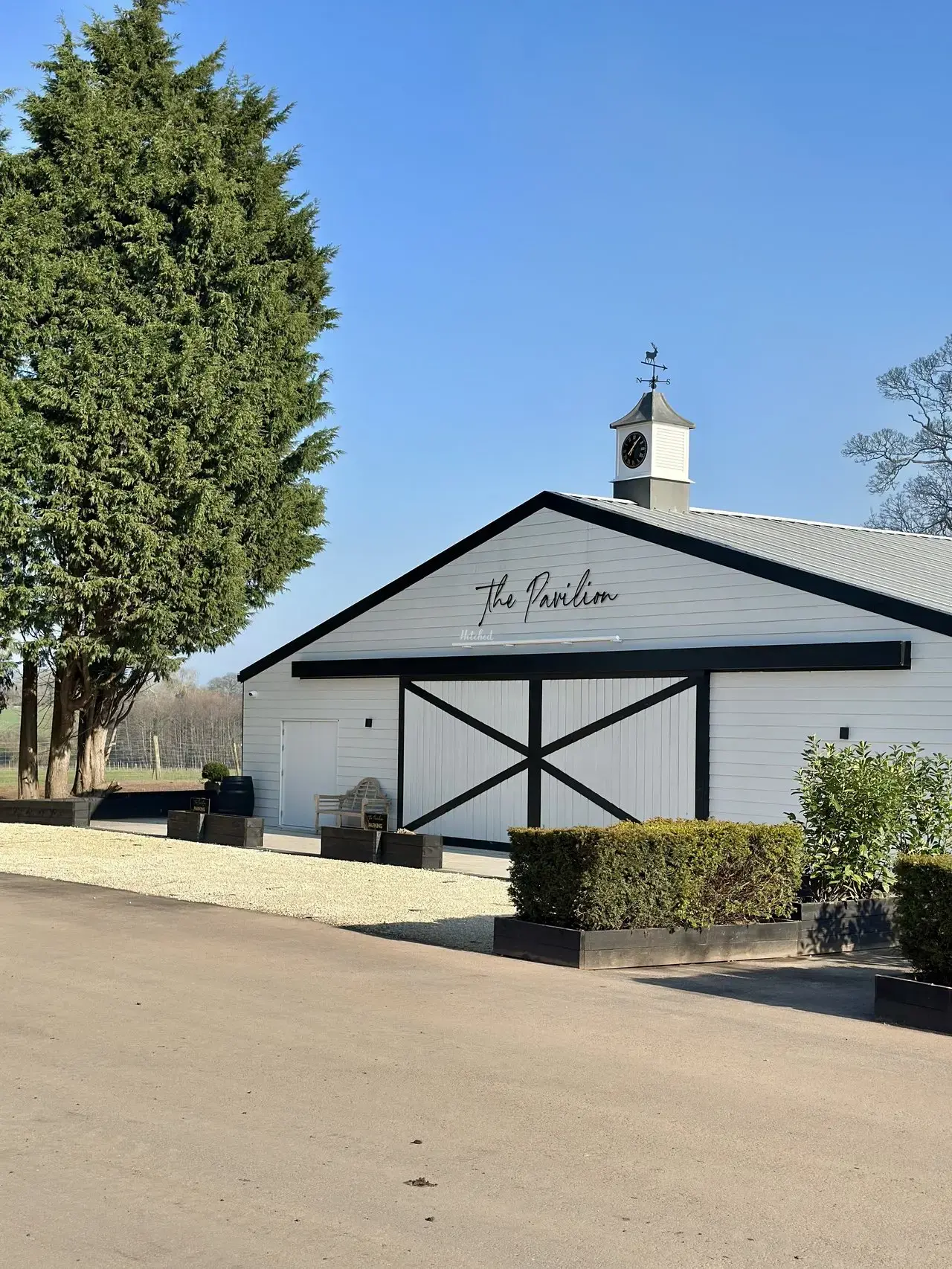 The Pavilion guest accommodation at Oscar's Estate